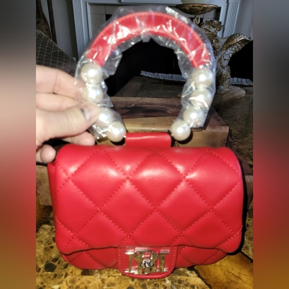 Badgley Mischka Chic Red Handbag with Pearl Handle - Picture 2 of 7